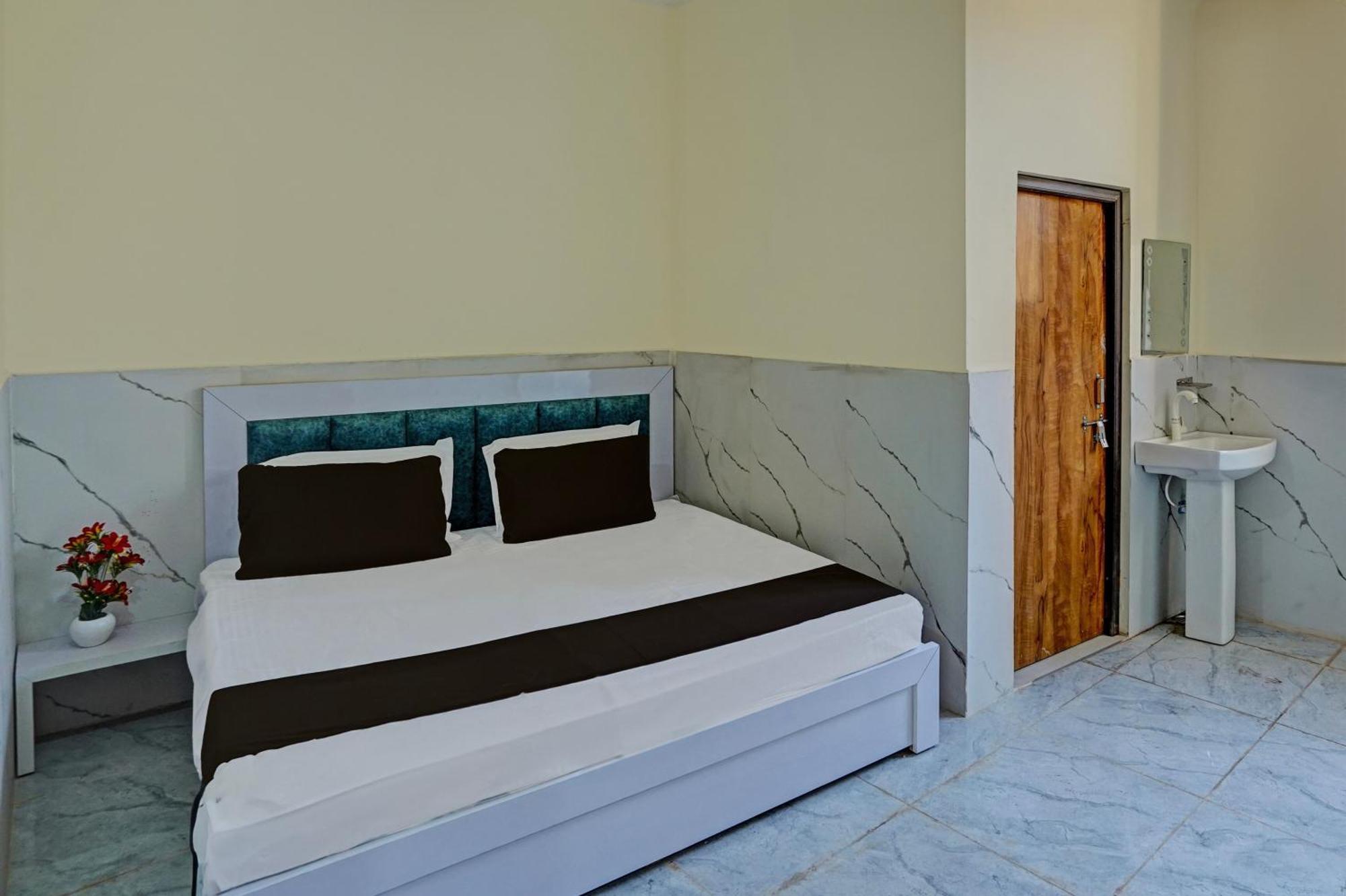 Hotel O Abhinav Hotel نويدا المظهر الخارجي الصورة
