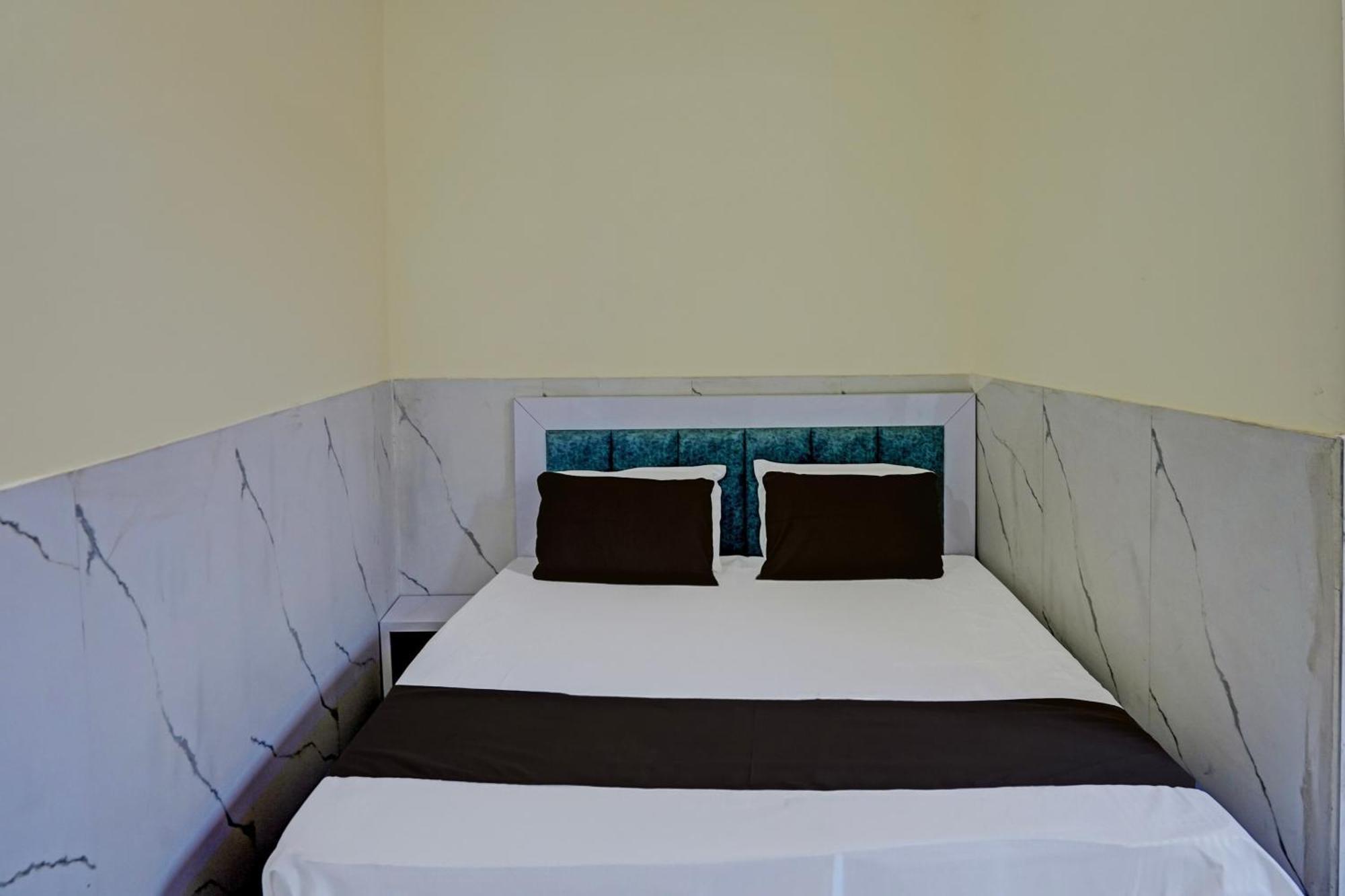 Hotel O Abhinav Hotel نويدا المظهر الخارجي الصورة